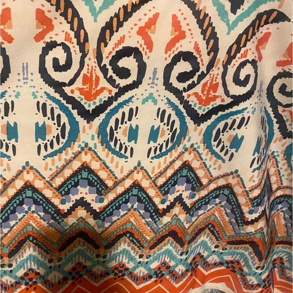 Patterned Tank Top - Picture 3 of 3